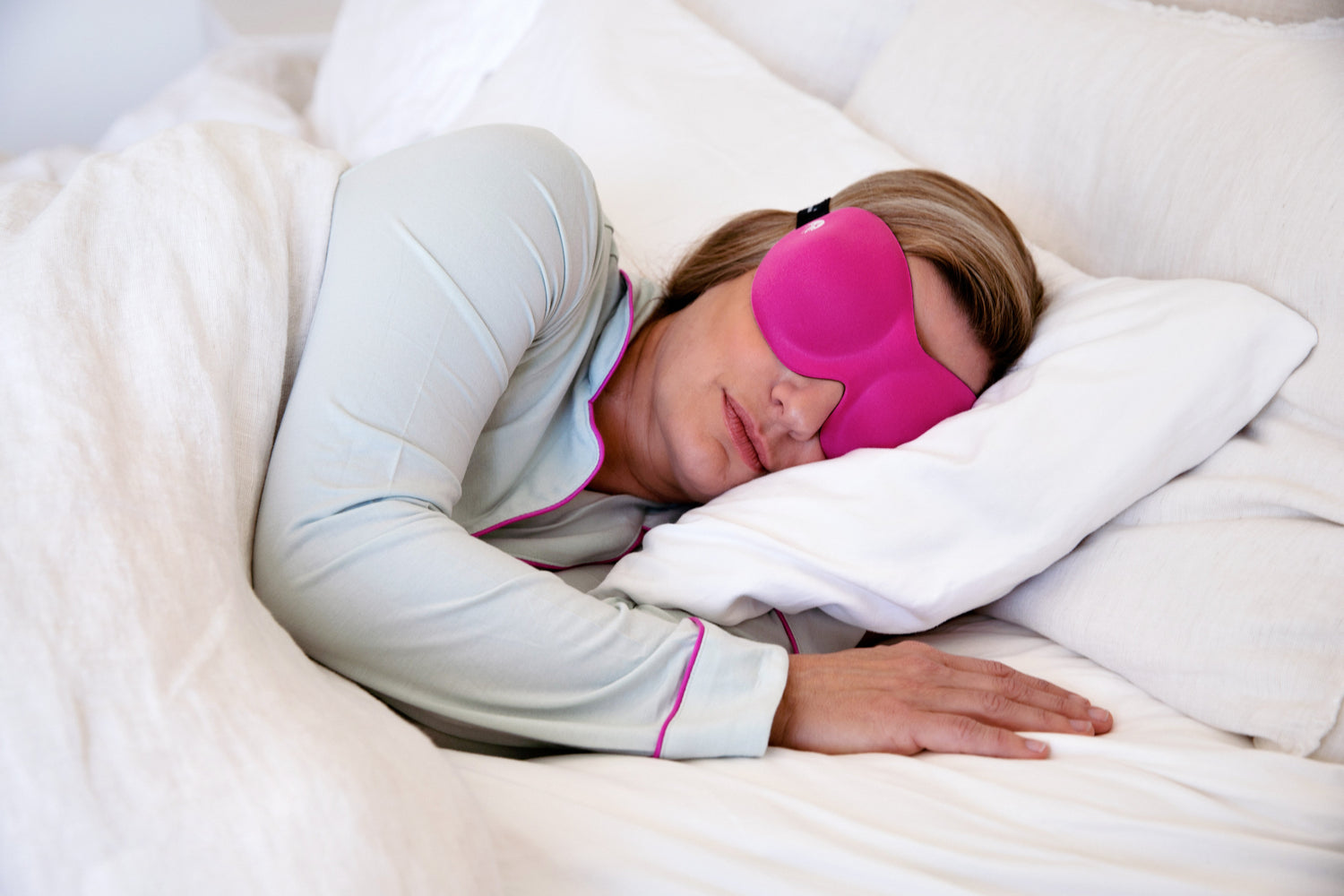 Why Nidra’s Contoured Sleep Mask Blocks 100% of Light for Better Sleep - Nidra Sleep