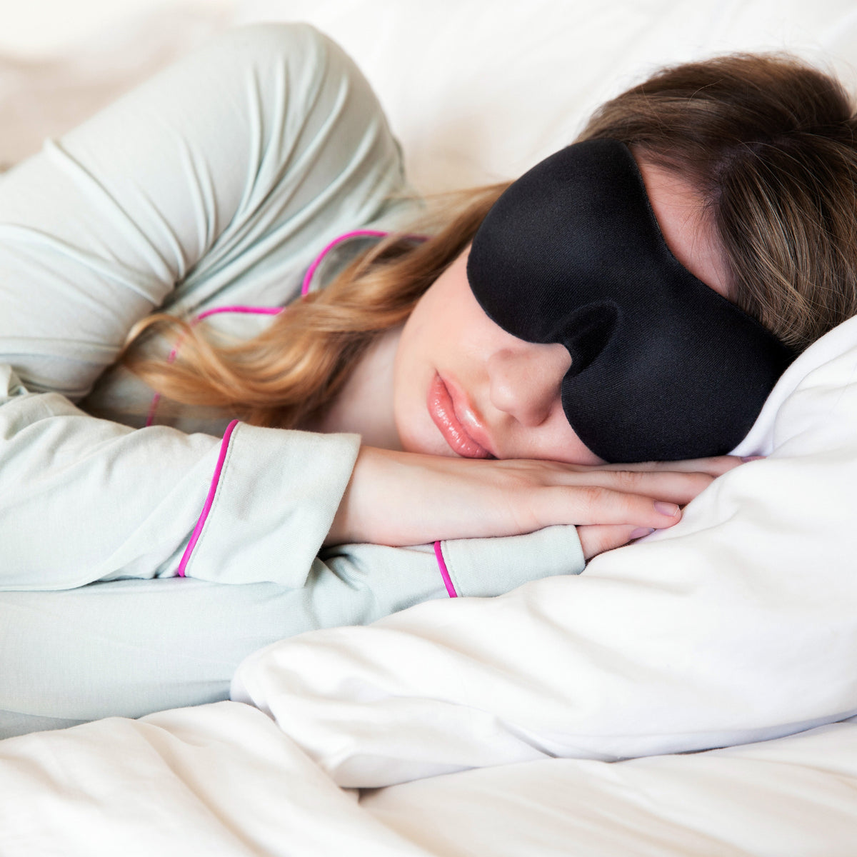 NIDRA DEEP REST EYE MASK Luxury Sleep Mask with Contoured Shape Black
